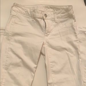 American Eagle white jeans